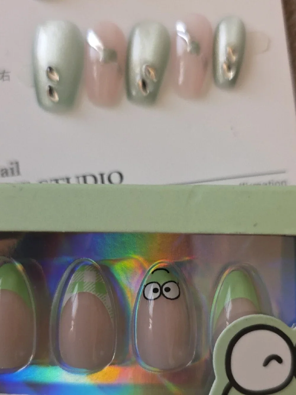 KISS Bare but Better TruNude Glamneric  Press-On Nails  Bundle